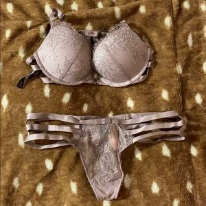 Bundle for @chey_nicole90